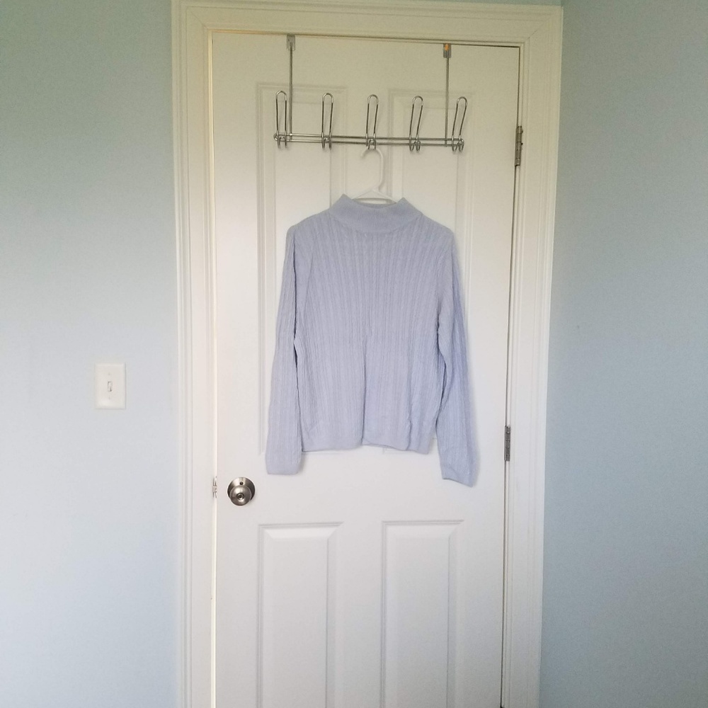 Most comfortable fabric sweater - Picture 2 of 6